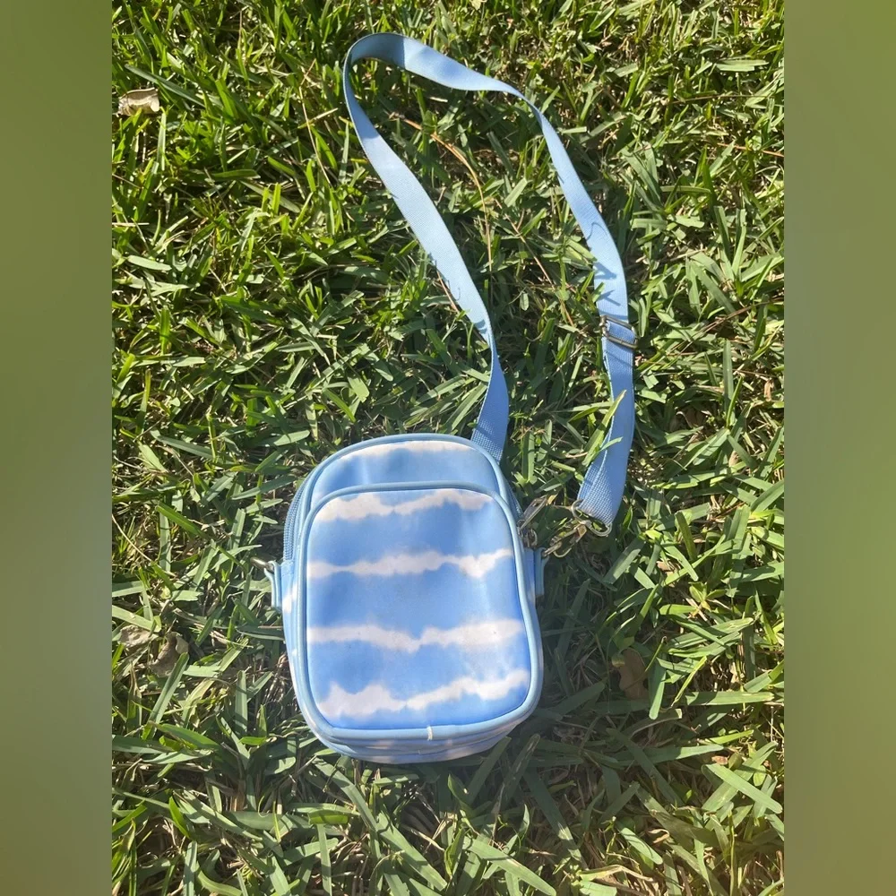 Purse - Picture 1 of 2